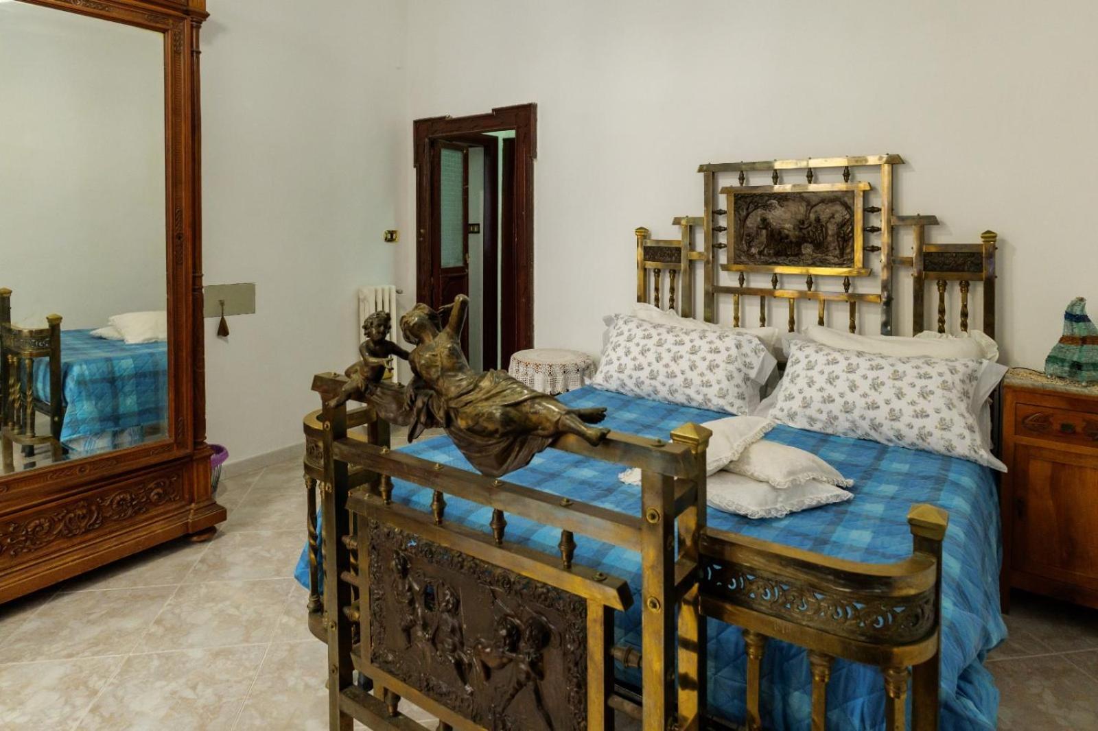 La Casa Di Nonna Teresa Bed & Breakfast Наполи Екстериор снимка